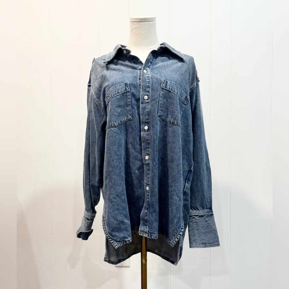 Citizens Of Humanity Ari Denim Relaxed Fit Button Up Shirt in Dweller Medium - Picture 4 of 10